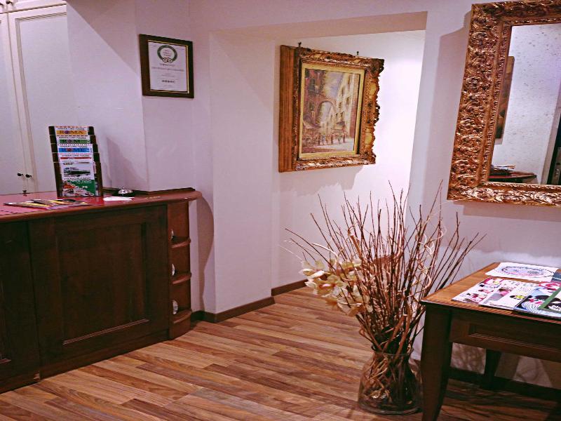 Alojamento de Acomodação e Pequeno-almoço Residenza Domiziano